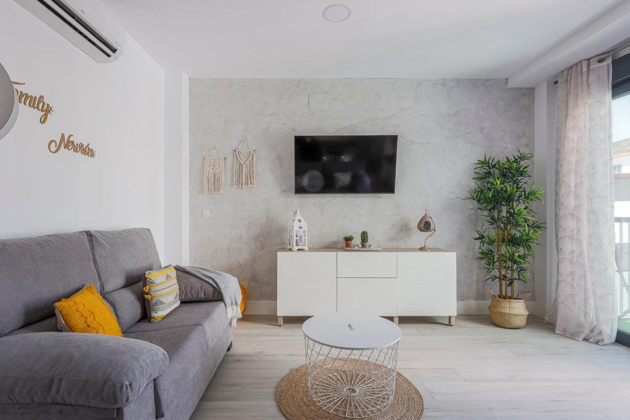 Family Home Suits Encantos De Sevilla Kültér fotó